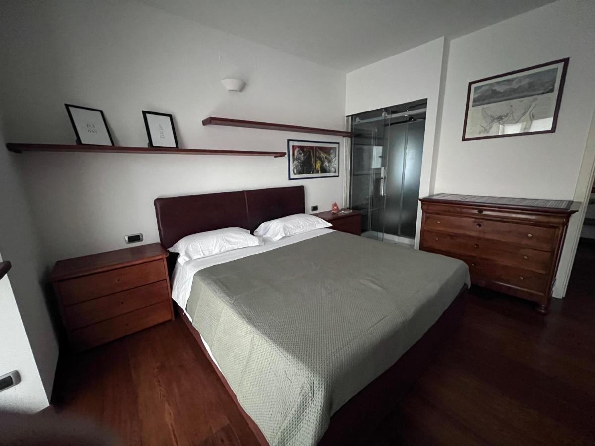 Casa Vacanze Attico Sul Lago Di Lecco, A Due Passi Dal Centro Con Posto Auto ภายนอก รูปภาพ